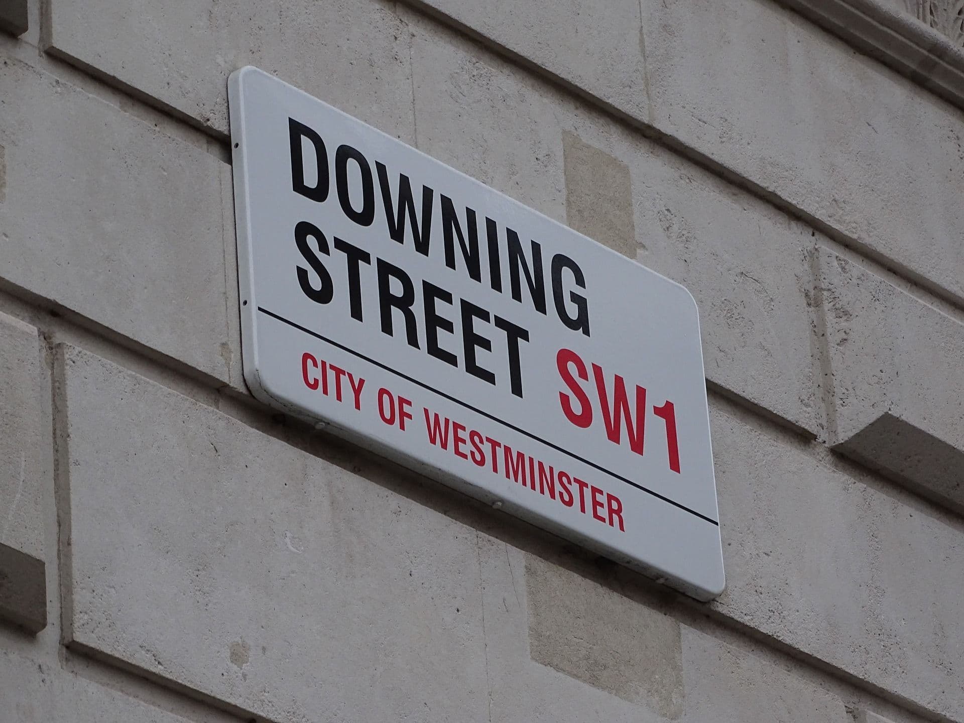 downing-street-g3557fa0d5_1920 (1).jpg